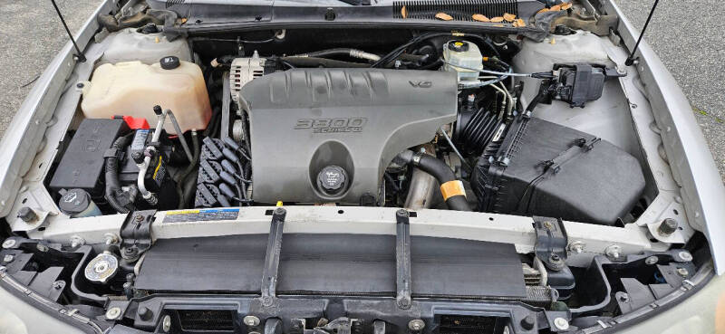 2003 Pontiac Bonneville SE