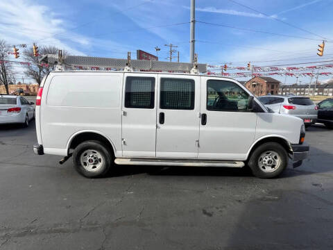 2017 GMC Savana 2500