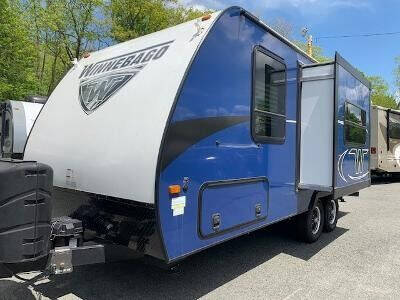2019 Winnebago Micro Minnie 2106DS