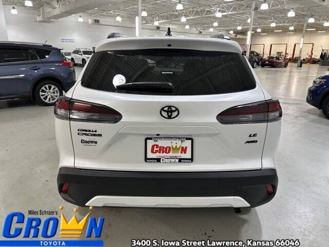 2026 Toyota Corolla Cross LE