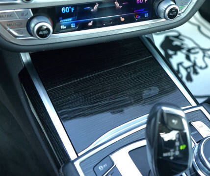 2018 BMW 7 Series 740i