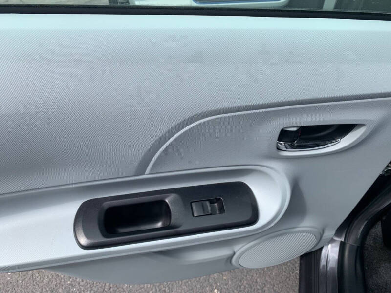 2012 Toyota Prius c Two