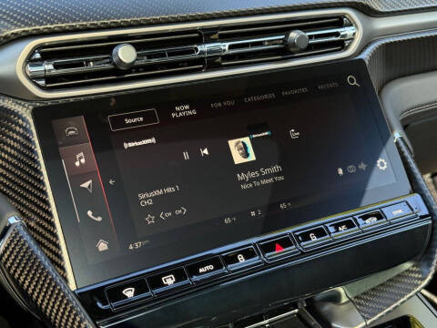 2025 Aston Martin Vanquish