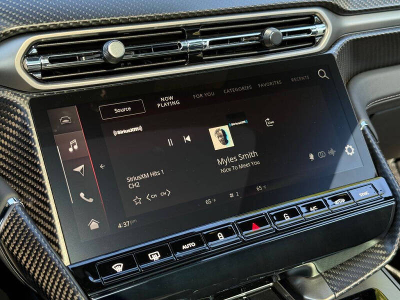 2025 Aston Martin Vanquish