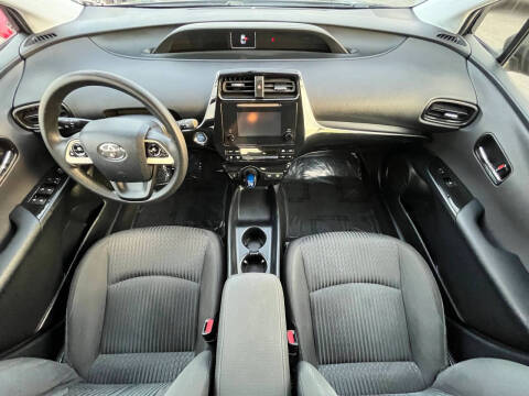 2016 Toyota Prius Two