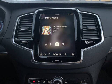 2023 Volvo XC90 Recharge T8 Ultimate Bright Theme 7P