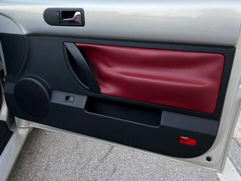 2009 Volkswagen New Beetle Convertible Blush Edition PZEV