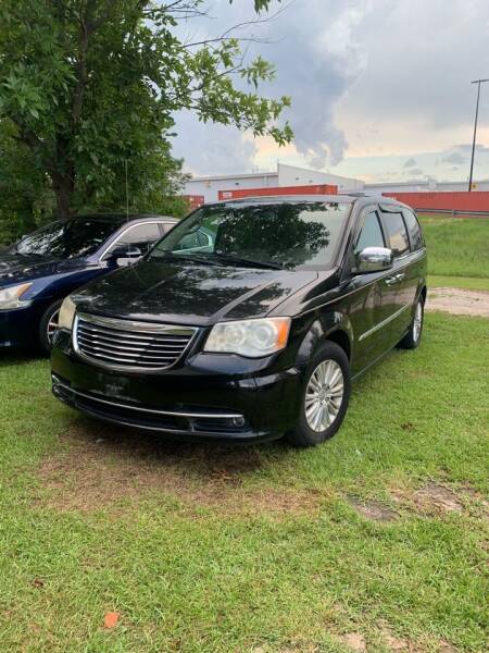 2013 Chrysler Town and Country for sale at World Wide Auto in Fayetteville NC