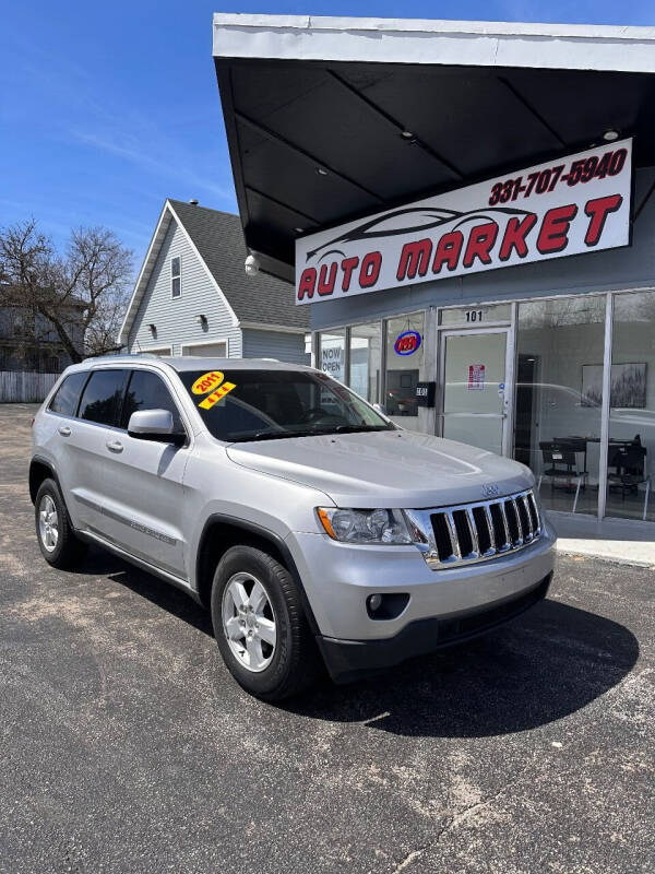 2011 Jeep Grand Cherokee for sale at Auto Market in Aurora IL