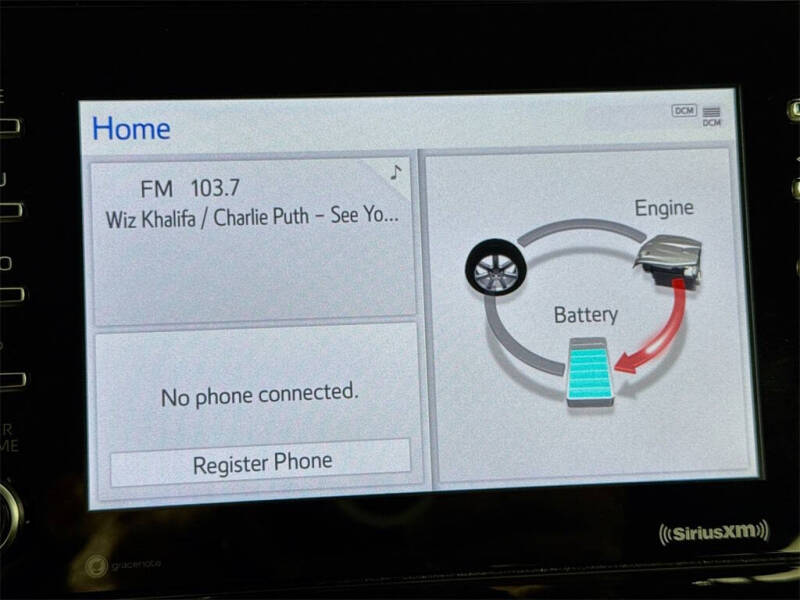 2021 Toyota Prius XLE