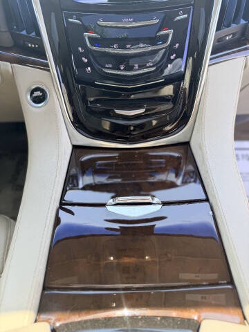 2017 Cadillac Escalade Premium Luxury