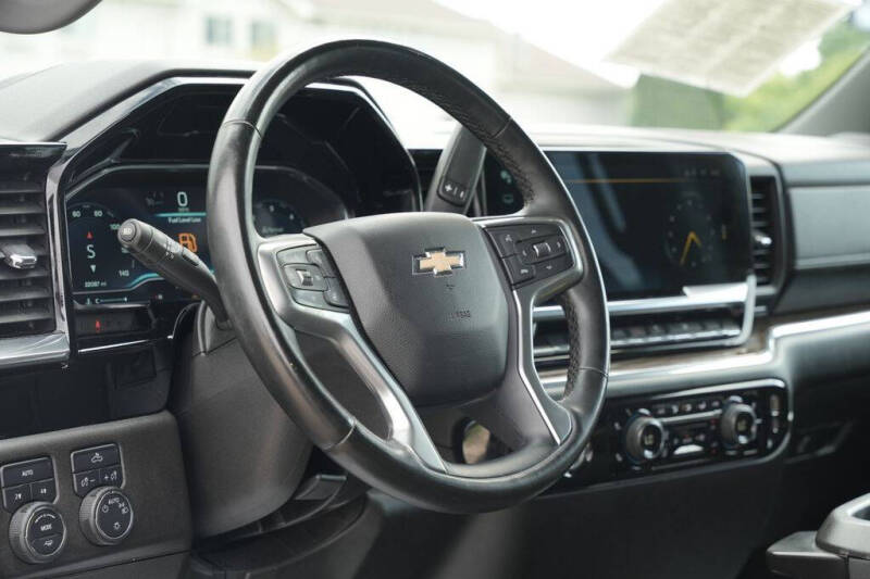 2023 Chevrolet Silverado 1500 LT