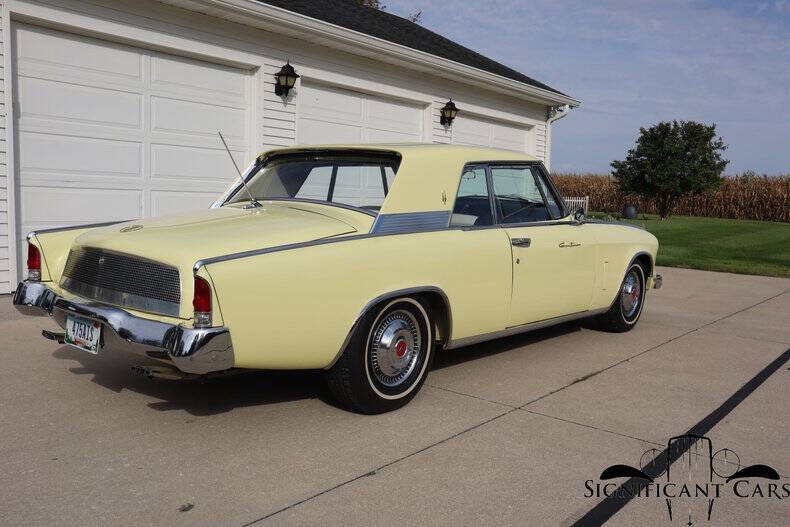 1962 Studebaker GT Hawk
