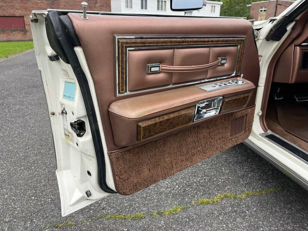 1976 Lincoln Continental 58