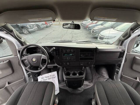 2024 Chevrolet Express 2500