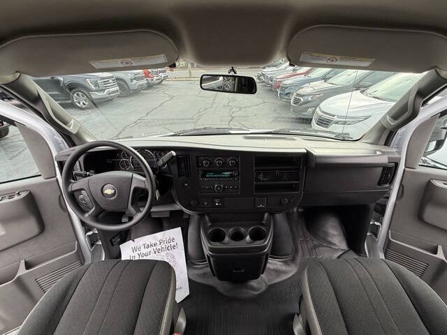 2024 Chevrolet Express 2500