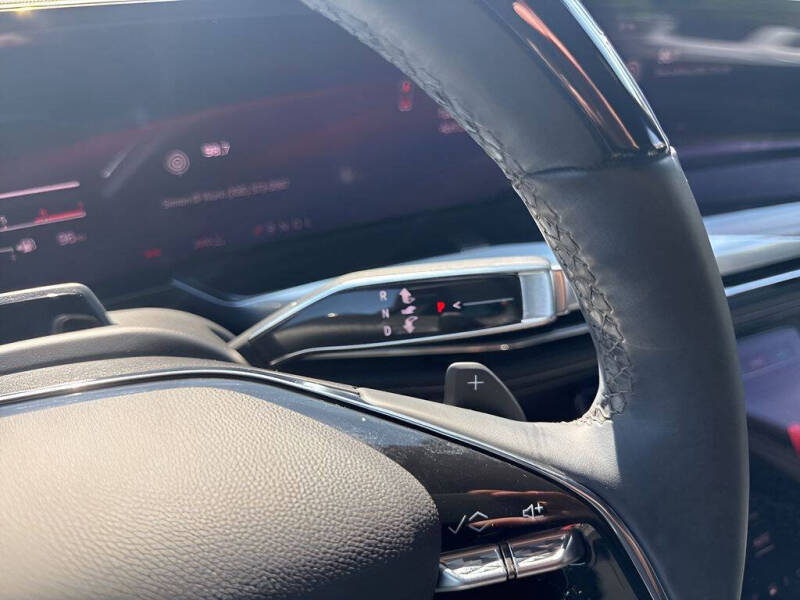 2025 Cadillac Escalade Sport