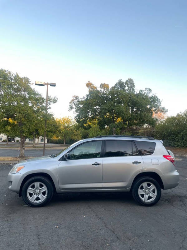 2009 Toyota RAV4 null photo 3