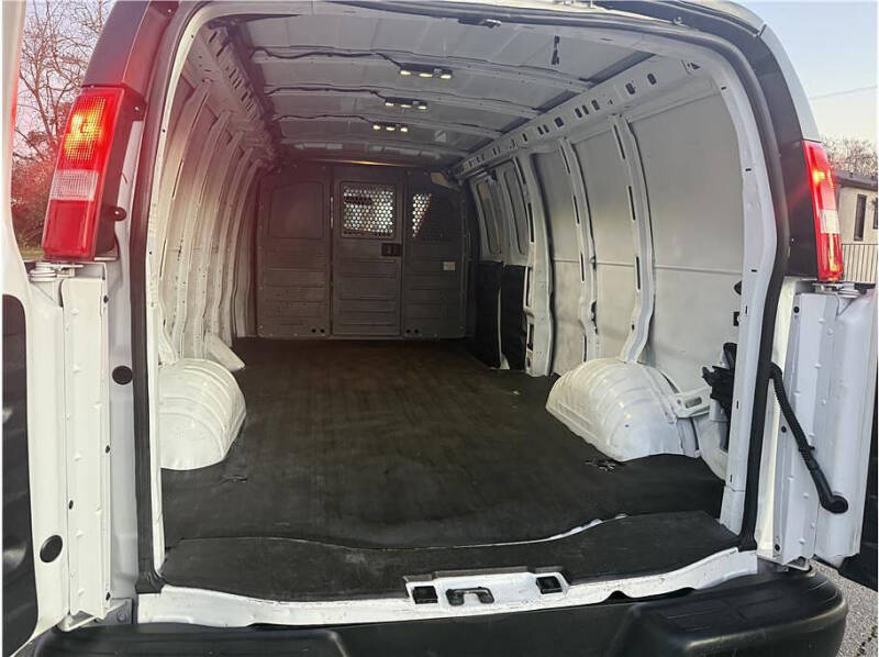 2019 GMC Savana 3500