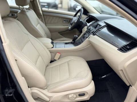 2016 Ford Taurus SEL