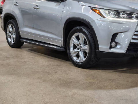2017 Toyota Highlander Limited