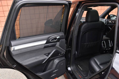 2016 Porsche Cayenne GTS