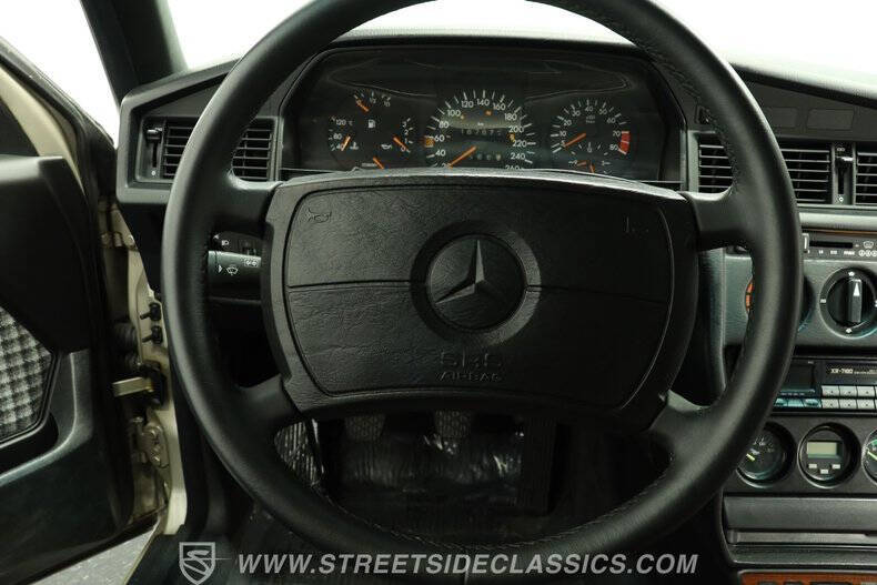 1985 Mercedes-Benz 190-Class 190 E 2.3