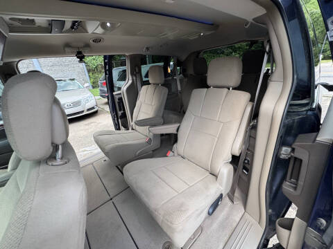 2012 Chrysler Town and Country Touring