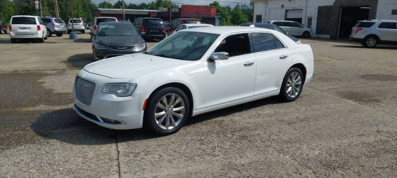 2019 Chrysler 300 Limited's photo