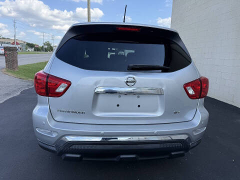 2018 Nissan Pathfinder SL