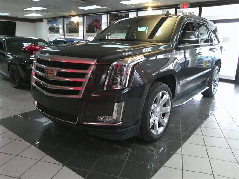 2018 Cadillac Escalade Luxury