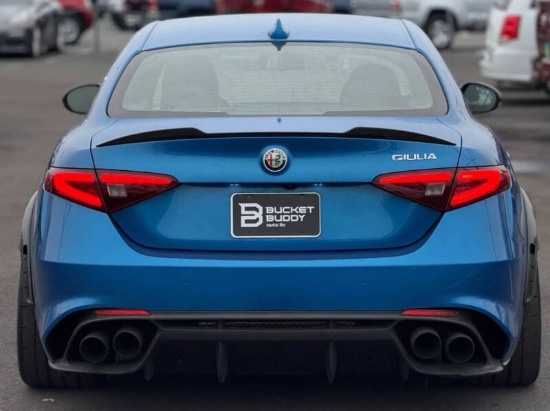 2018 Alfa Romeo Giulia Quadrifoglio