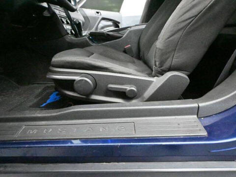 2012 Ford Mustang V6