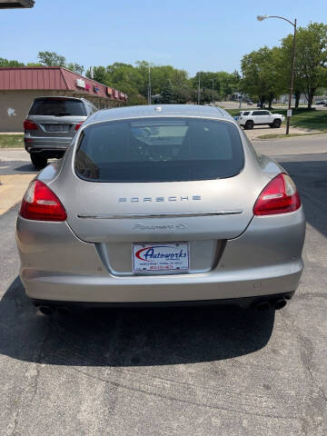 2010 Porsche Panamera 4S