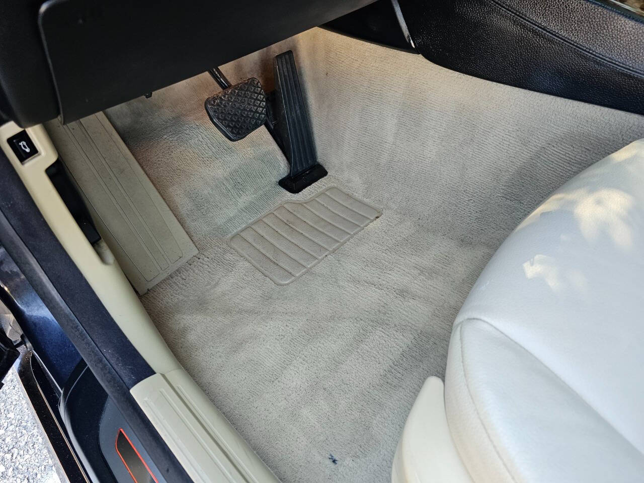 2010 BMW 6 Series 30