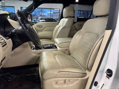 2023 Infiniti QX80 Sensory