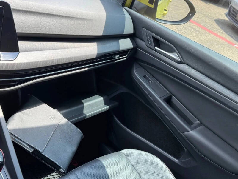 2022 Volkswagen Golf GTI Autobahn