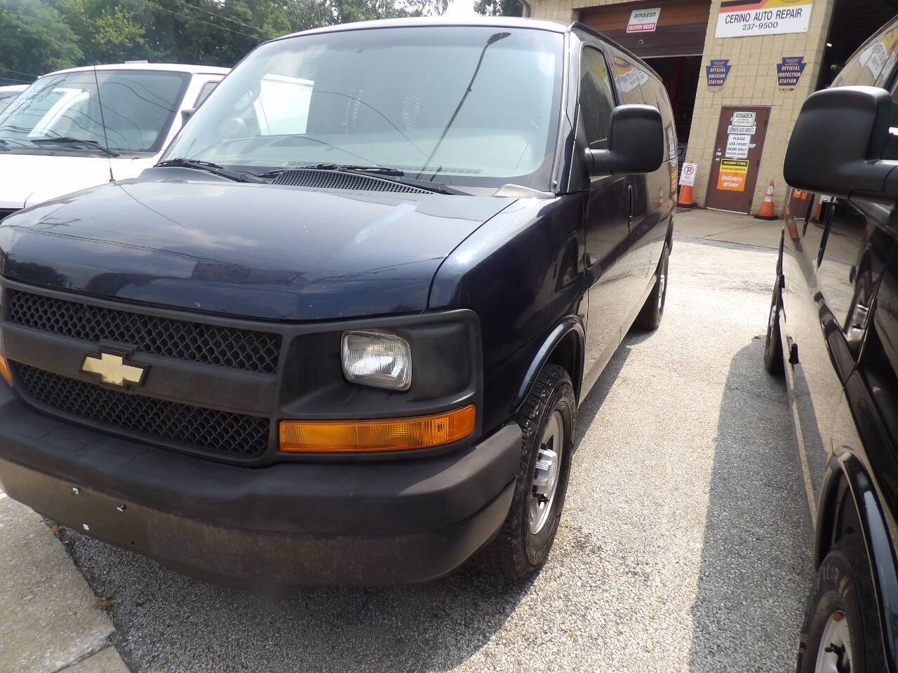 Blue 2016 Chevrolet Express LS 2500 LS 2500 3dr Passenger Van 1