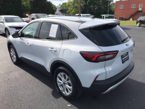 2025 Ford Escape Active