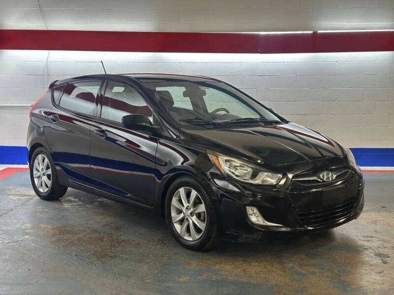 2012 Hyundai Accent SE