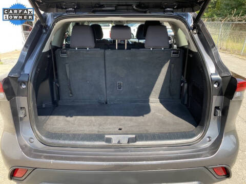 2020 Toyota Highlander LE