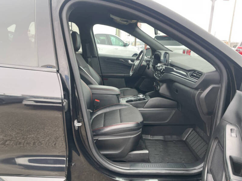 2023 Ford Escape ST-Line