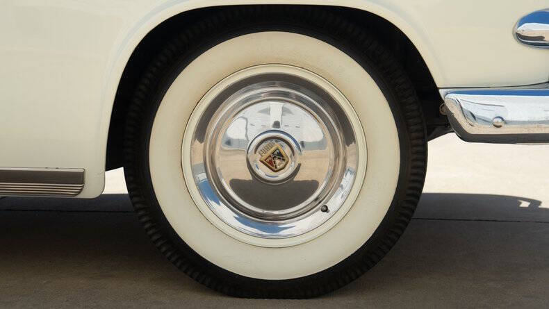 1953 Ford Crestline
