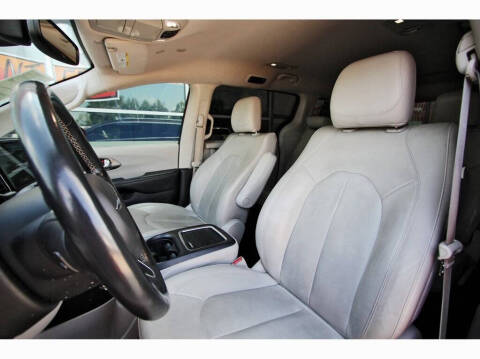 2021 Chrysler Pacifica Touring L