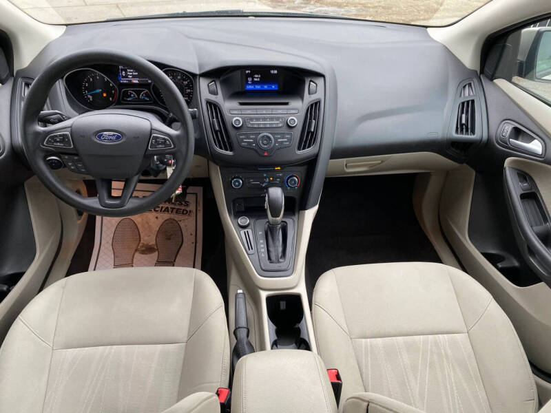 2017 Ford Focus SE