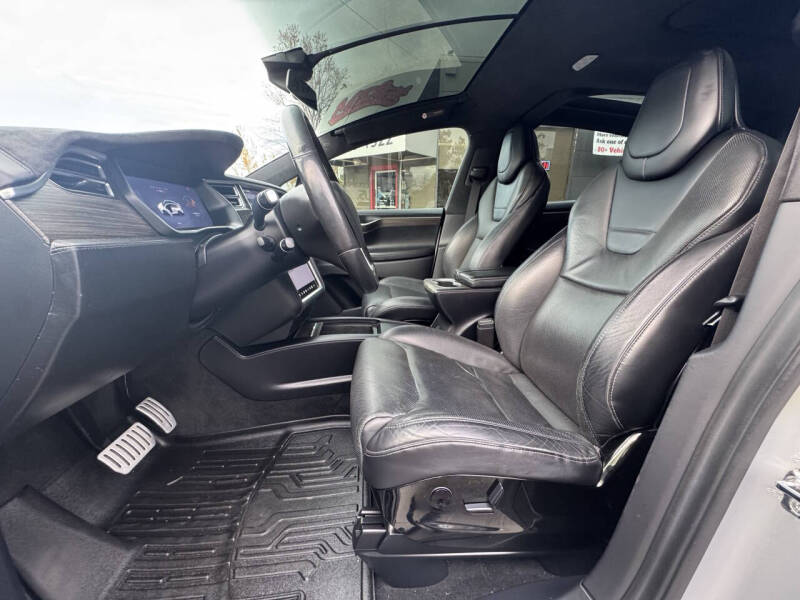 2016 Tesla Model X P90D