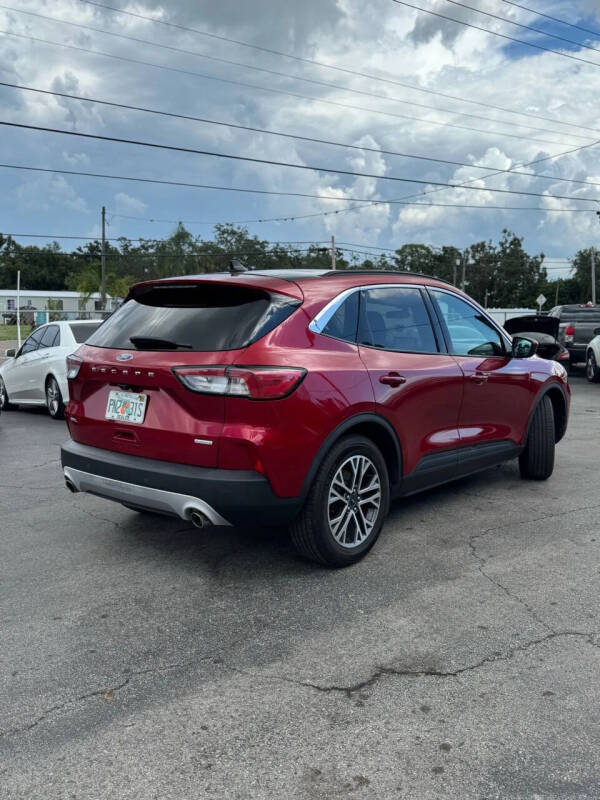 2020 Ford Escape SEL