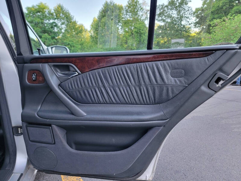 2001 Mercedes-Benz E-Class E 320 4MATIC