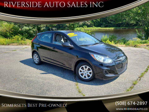 2013 Hyundai Accent for sale at RIVERSIDE AUTO SALES INC in Somerset MA