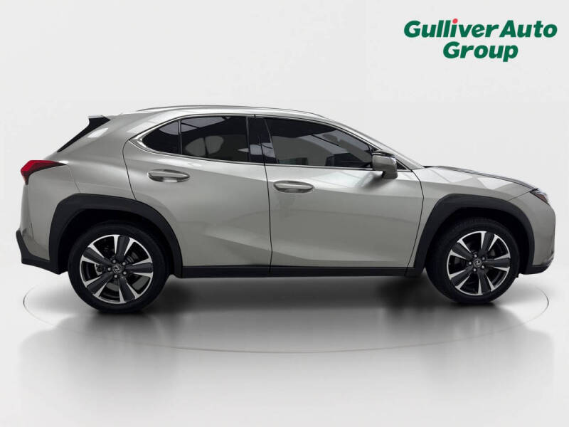 2021 Lexus UX 200